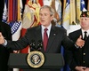 Президент США запустил программу по оказанию содействия Украине и Грузии для вступления в НАТО. Ранее подписанный Джорджем Бушем закон уже был одобрен американскими конгрессменами. Фото: Reuters.